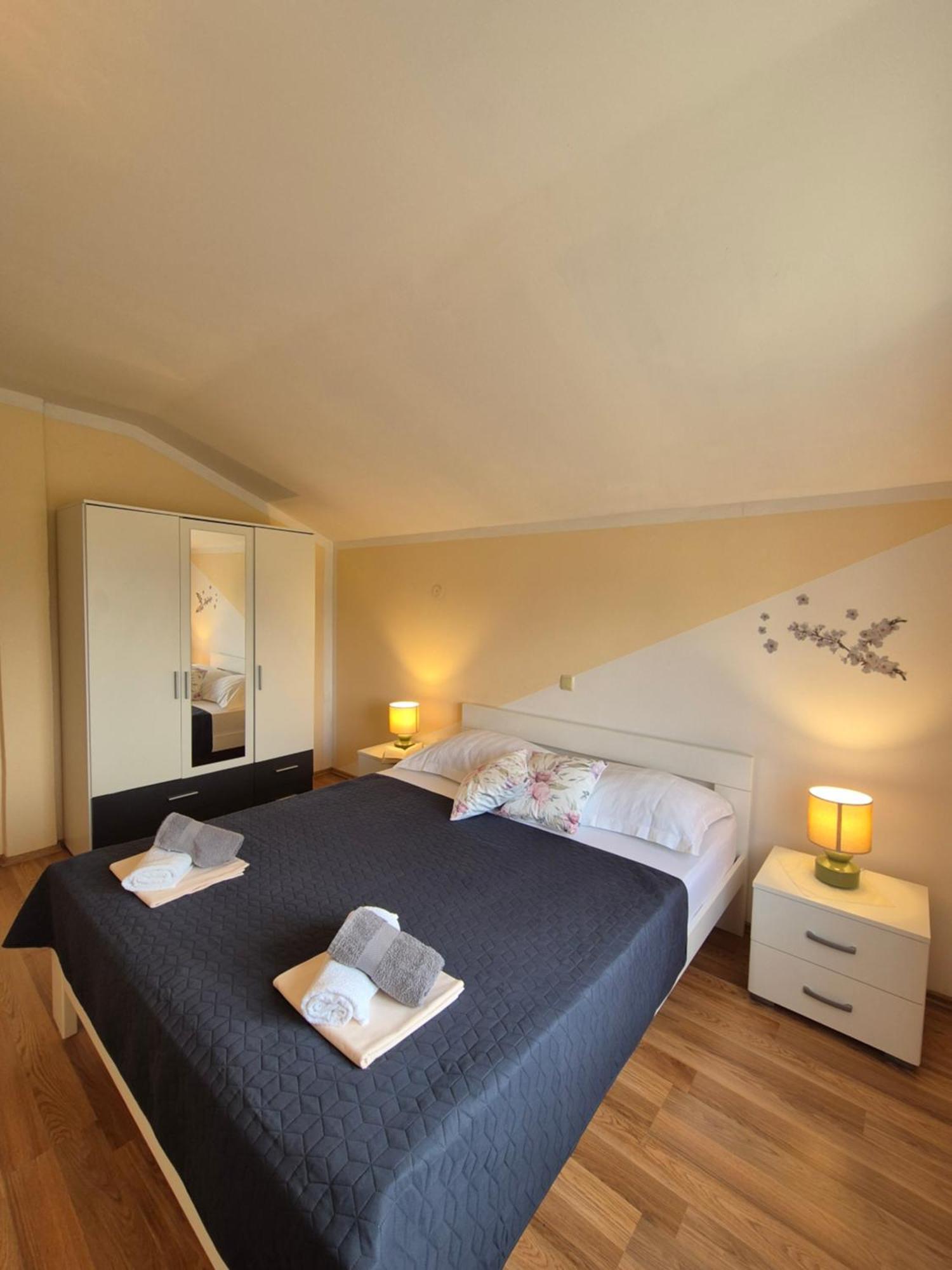 Apartman Lucija Apartment Pridraga Ngoại thất bức ảnh