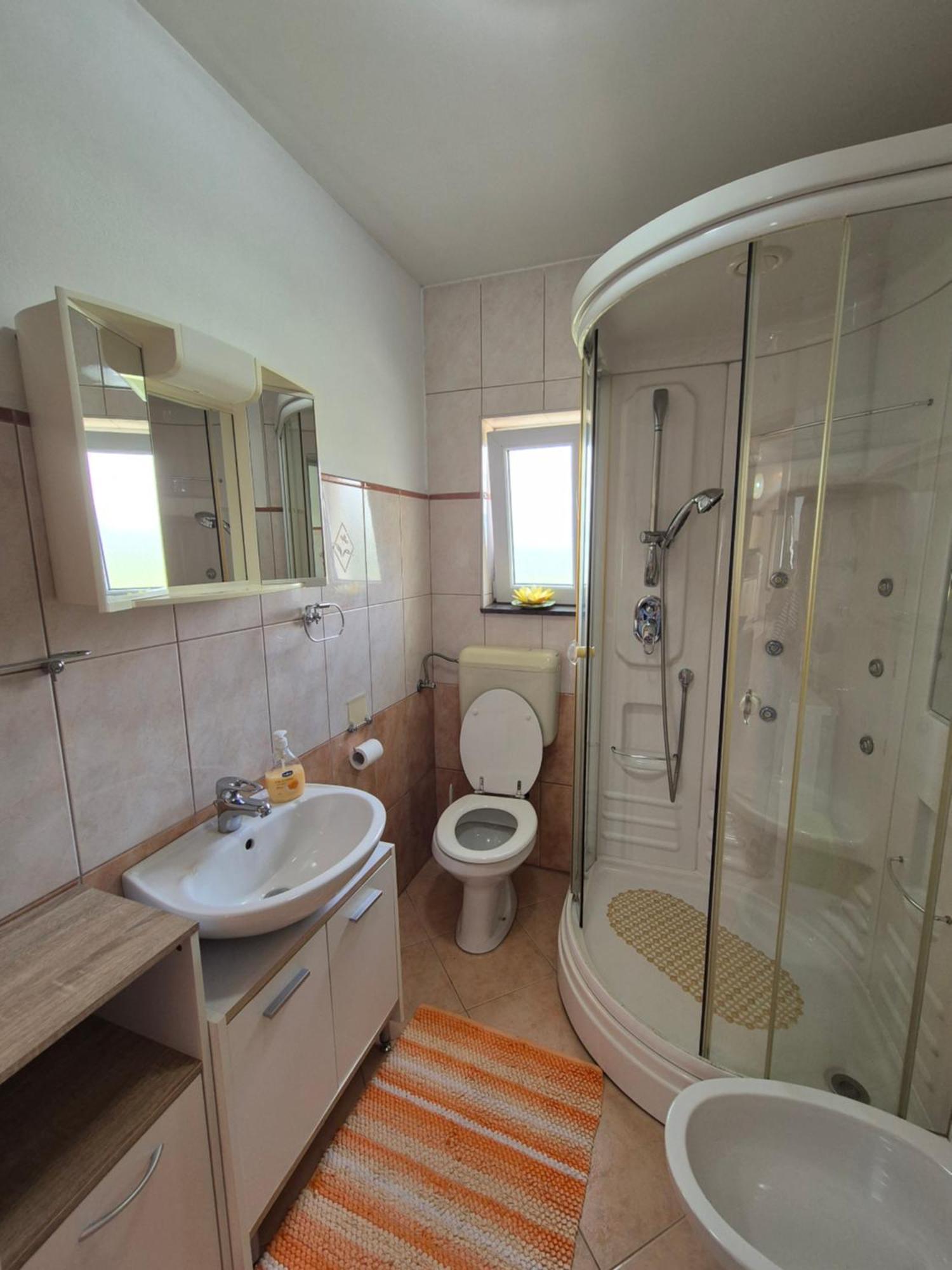 Apartman Lucija Apartment Pridraga Ngoại thất bức ảnh